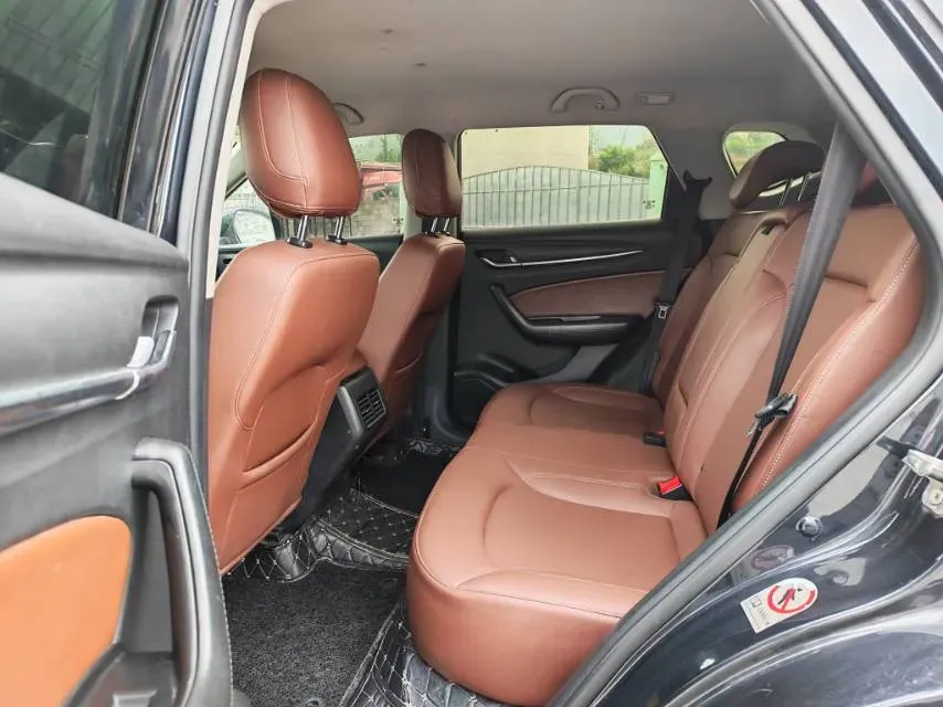 2018 Brilliance Auto V6 1.5T 150HP L4 6MT,autocango,china used car exporter,china ev exporter,chinese used car exporter,chinese used ev exporter