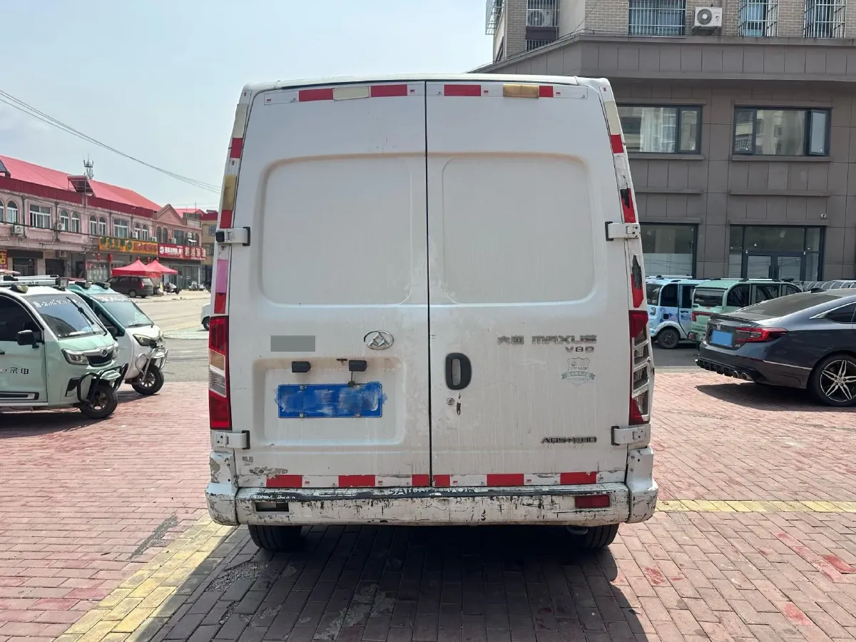 2018 MAXUS XinTu V80 2.5T 136HP L4 6MT,autocango,china used car exporter,china ev exporter,chinese used car exporter,chinese used ev exporter