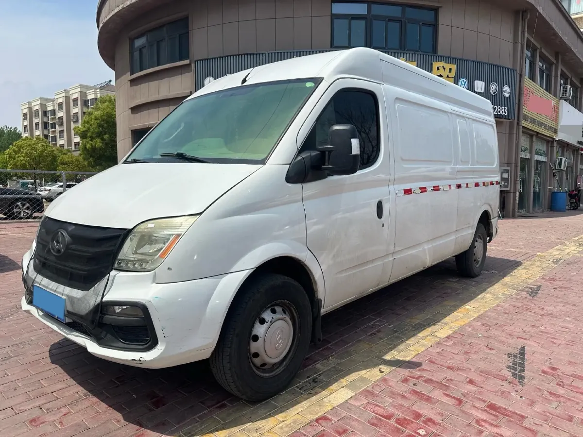 2018 MAXUS XinTu V80 2.5T 136HP L4 6MT,autocango,china used car exporter,china ev exporter,chinese used car exporter,chinese used ev exporter