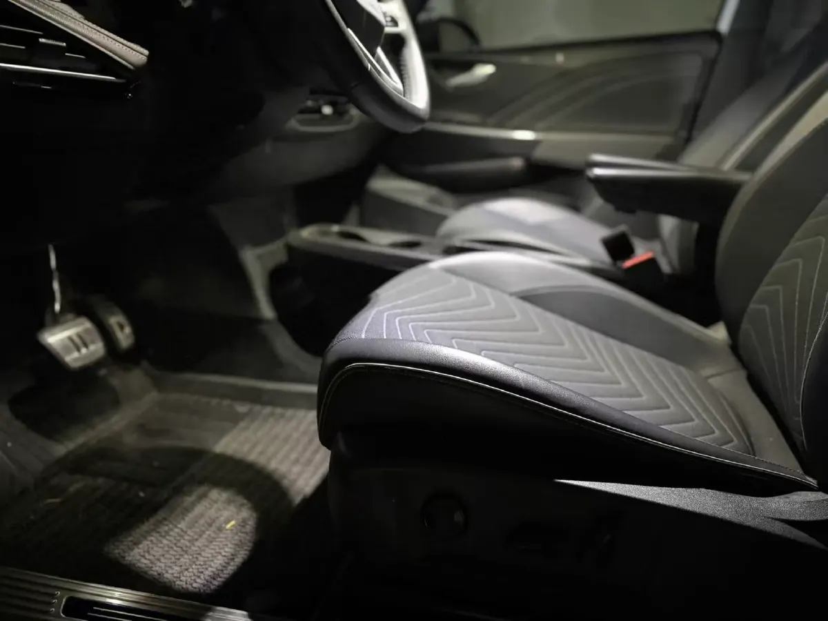 2024 Volkswagen ID.3 BEV 52.8KWH,autocango,china used car exporter,china ev exporter,chinese used car exporter,chinese used ev exporter