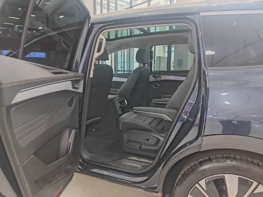 2022 Volkswagen Talagon 2.0T 220HP L4 7DCT,autocango,china used car exporter,china ev exporter,chinese used car exporter,chinese used ev exporter