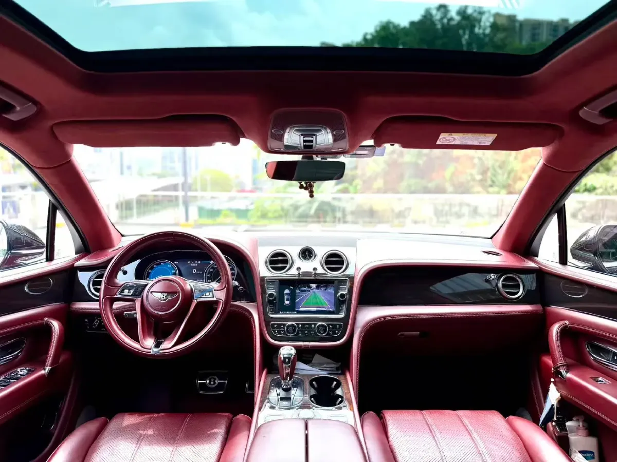 2018 Bentley Bentayga 4.0T 550HP V8 8AT,autocango,china used car exporter,china ev exporter,chinese used car exporter,chinese used ev exporter