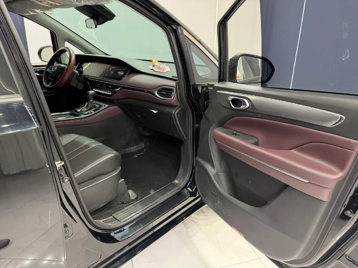 2021 GAC Trumpchi M6 1.5T 169HP L4 7DCT,autocango,china used car exporter,china ev exporter,chinese used car exporter,chinese used ev exporter