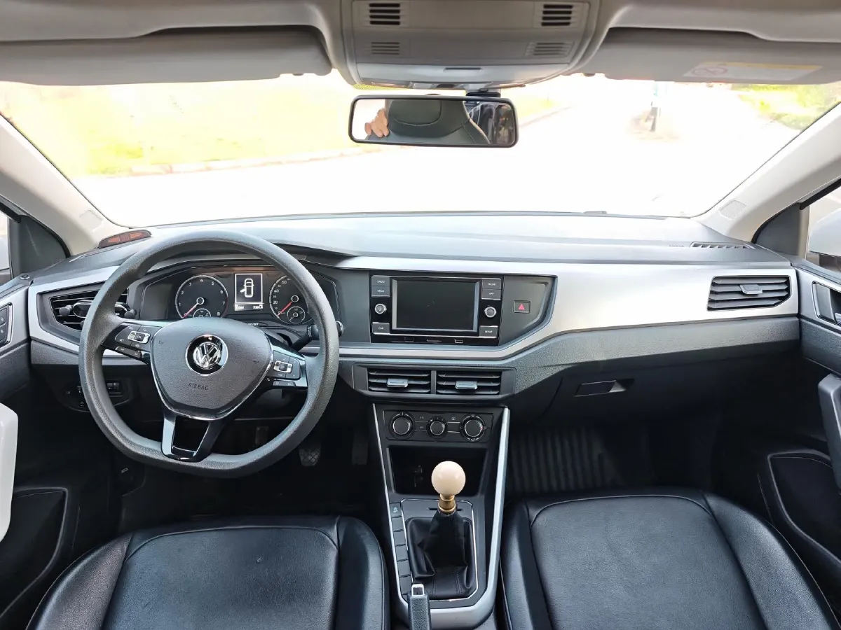 2019 Volkswagen Polo 1.5L 113HP L4 5MT,autocango,china used car exporter,china ev exporter,chinese used car exporter,chinese used ev exporter