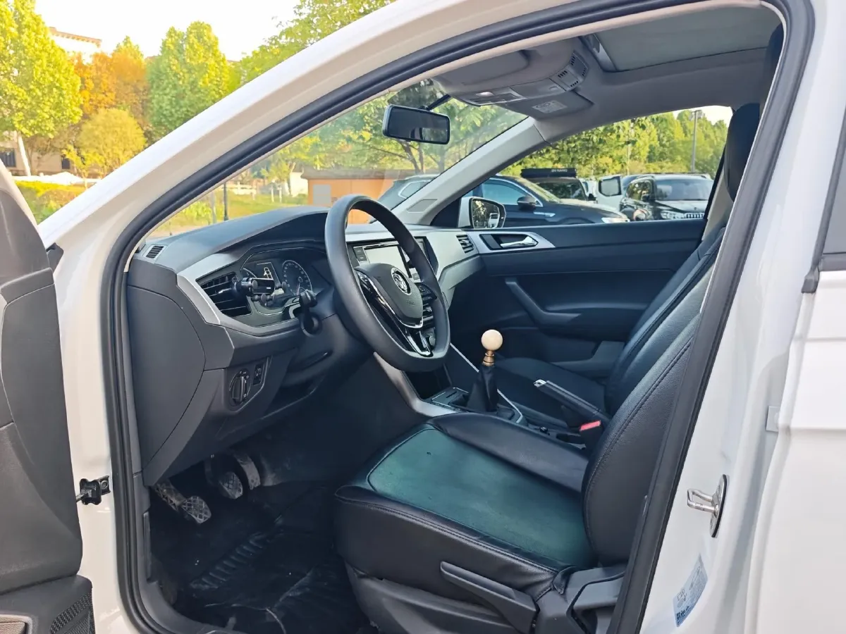 2019 Volkswagen Polo 1.5L 113HP L4 5MT,autocango,china used car exporter,china ev exporter,chinese used car exporter,chinese used ev exporter