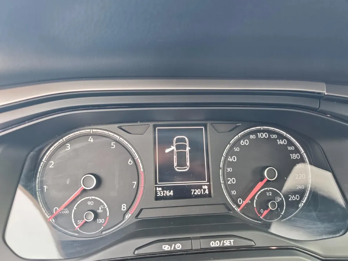 2019 Volkswagen Polo 1.5L 113HP L4 5MT,autocango,china used car exporter,china ev exporter,chinese used car exporter,chinese used ev exporter