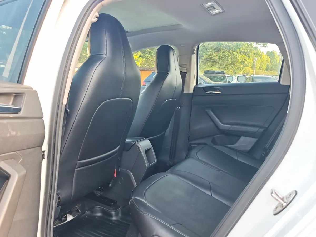 2019 Volkswagen Polo 1.5L 113HP L4 5MT,autocango,china used car exporter,china ev exporter,chinese used car exporter,chinese used ev exporter