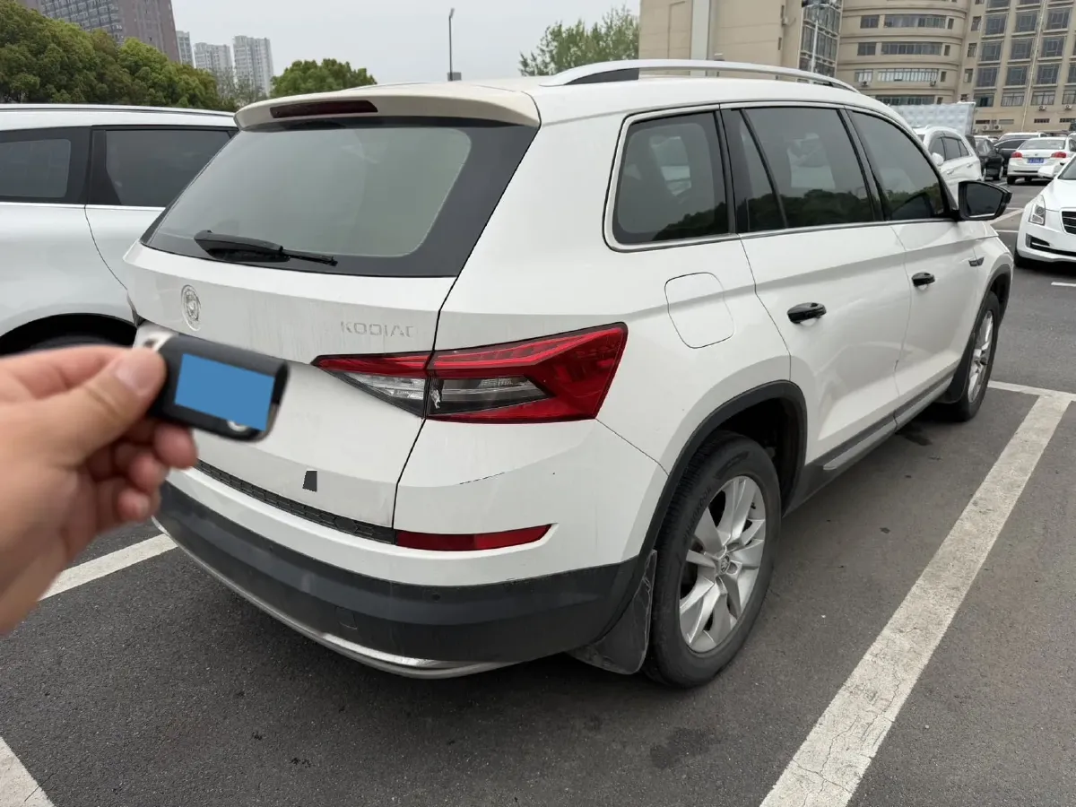 2018 Skoda Kodiak 2.0T 186HP L4 7DCT,autocango,china used car exporter,china ev exporter,chinese used car exporter,chinese used ev exporter
