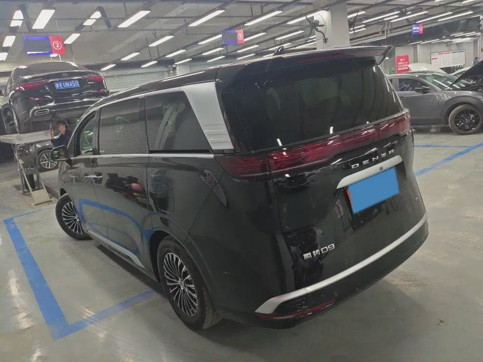 2024 Denza D9 1.5T 139HP L4 E-CVT PHEV 40KWH,autocango,china used car exporter,china ev exporter,chinese used car exporter,chinese used ev exporter