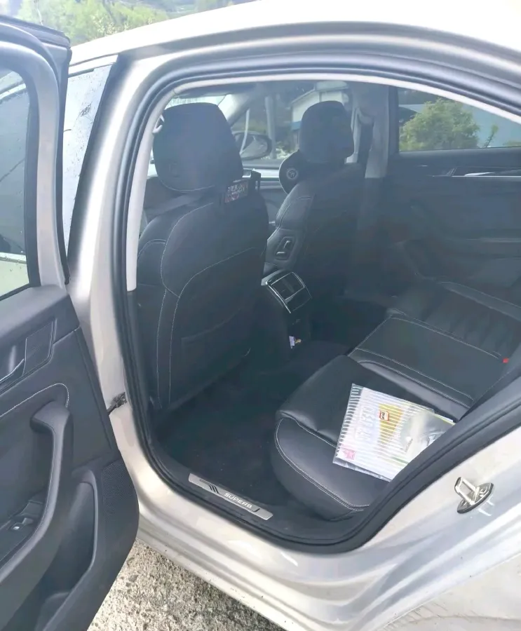 2022 Skoda Superb 1.4T 150HP L4 7DCT,autocango,china used car exporter,china ev exporter,chinese used car exporter,chinese used ev exporter