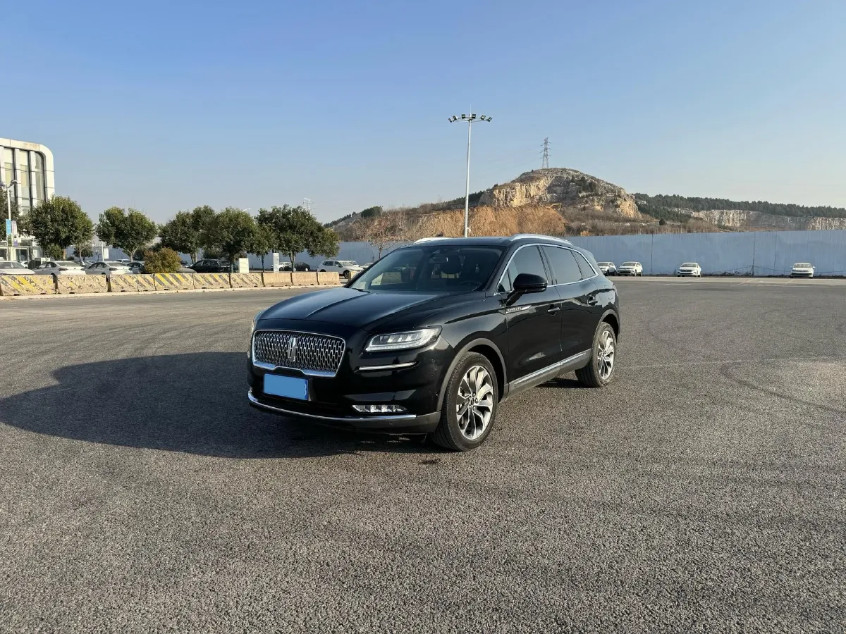 2021 Lincoln Nautilus 2.0T 245HP L4 8AT,autocango,china used car exporter,china ev exporter,chinese used car exporter,chinese used ev exporter
