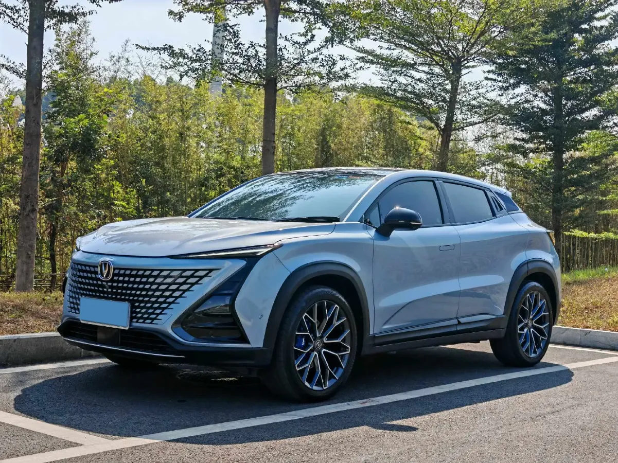 2022 ChangAn UNI-T 2.0T 233HP L4 8AT,autocango,china used car exporter,china ev exporter,chinese used car exporter,chinese used ev exporter