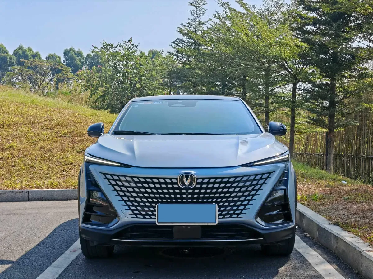 2022 ChangAn UNI-T 2.0T 233HP L4 8AT,autocango,china used car exporter,china ev exporter,chinese used car exporter,chinese used ev exporter