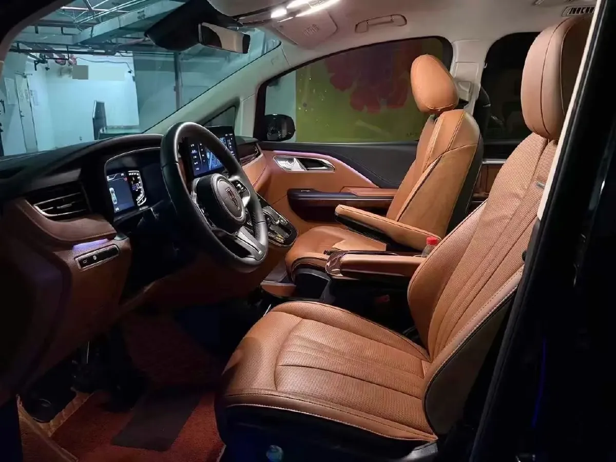 2023 HongQi HQ9 2.0T 252HP L4 8AT,autocango,china used car exporter,china ev exporter,chinese used car exporter,chinese used ev exporter