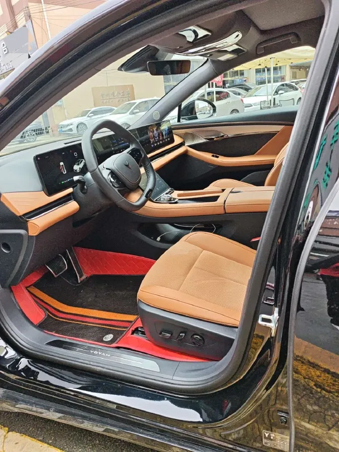 2024 Voyah ZhuiGuang 1.5T 136HP L4 PHEV 43KWH,autocango,china used car exporter,china ev exporter,chinese used car exporter,chinese used ev exporter