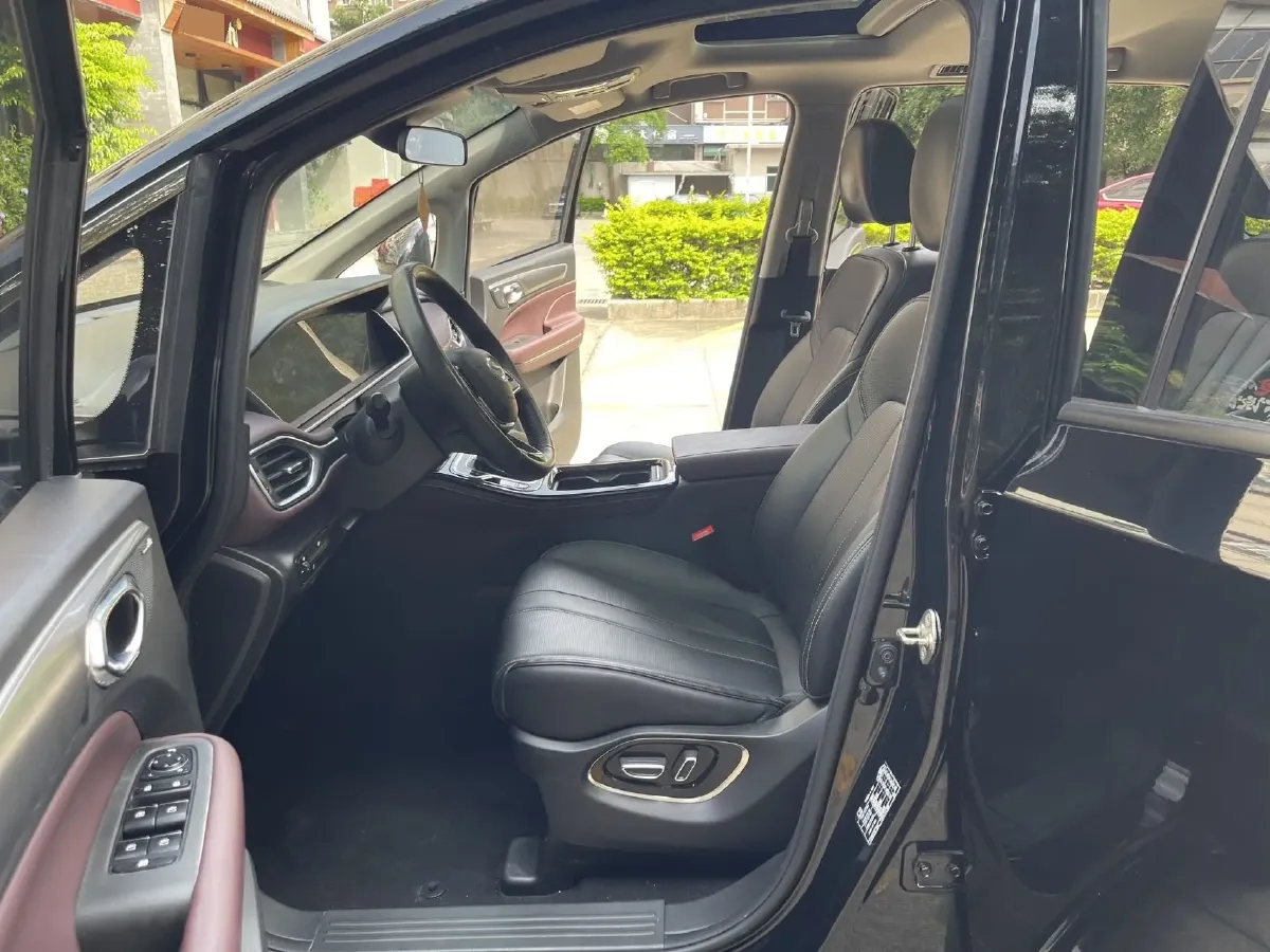 2023 GAC Trumpchi M6 1.5T 177HP L4 7DCT,autocango,china used car exporter,china ev exporter,chinese used car exporter,chinese used ev exporter