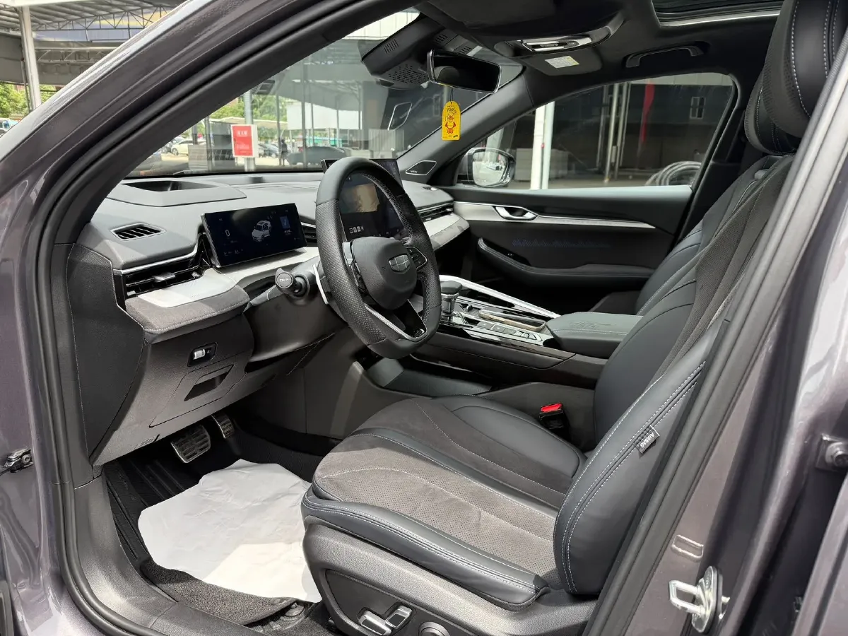 2025 Geely Preface 2.0T 238HP L4 8AT,autocango,china used car exporter,china ev exporter,chinese used car exporter,chinese used ev exporter