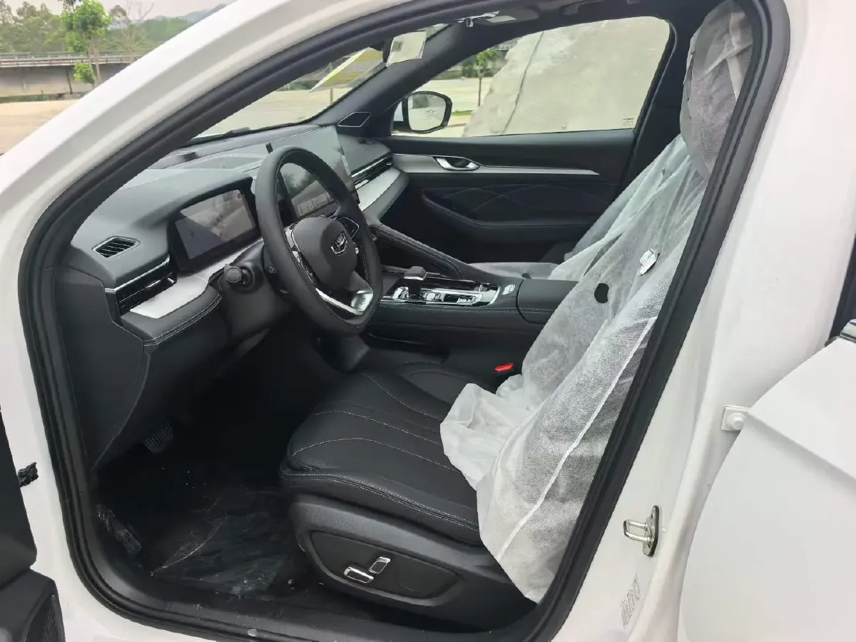 2026 Geely Preface 1.5T 181HP L4 7DCT,autocango,china used car exporter,china ev exporter,chinese used car exporter,chinese used ev exporter