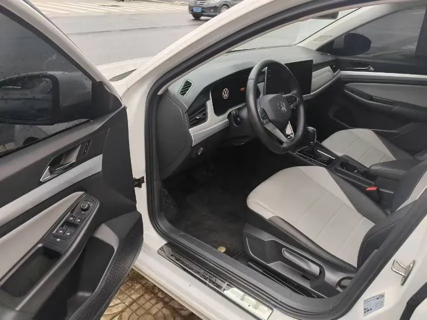 2025 Volkswagen Bora 1.2T 116HP L4 7DCT,autocango,china used car exporter,china ev exporter,chinese used car exporter,chinese used ev exporter