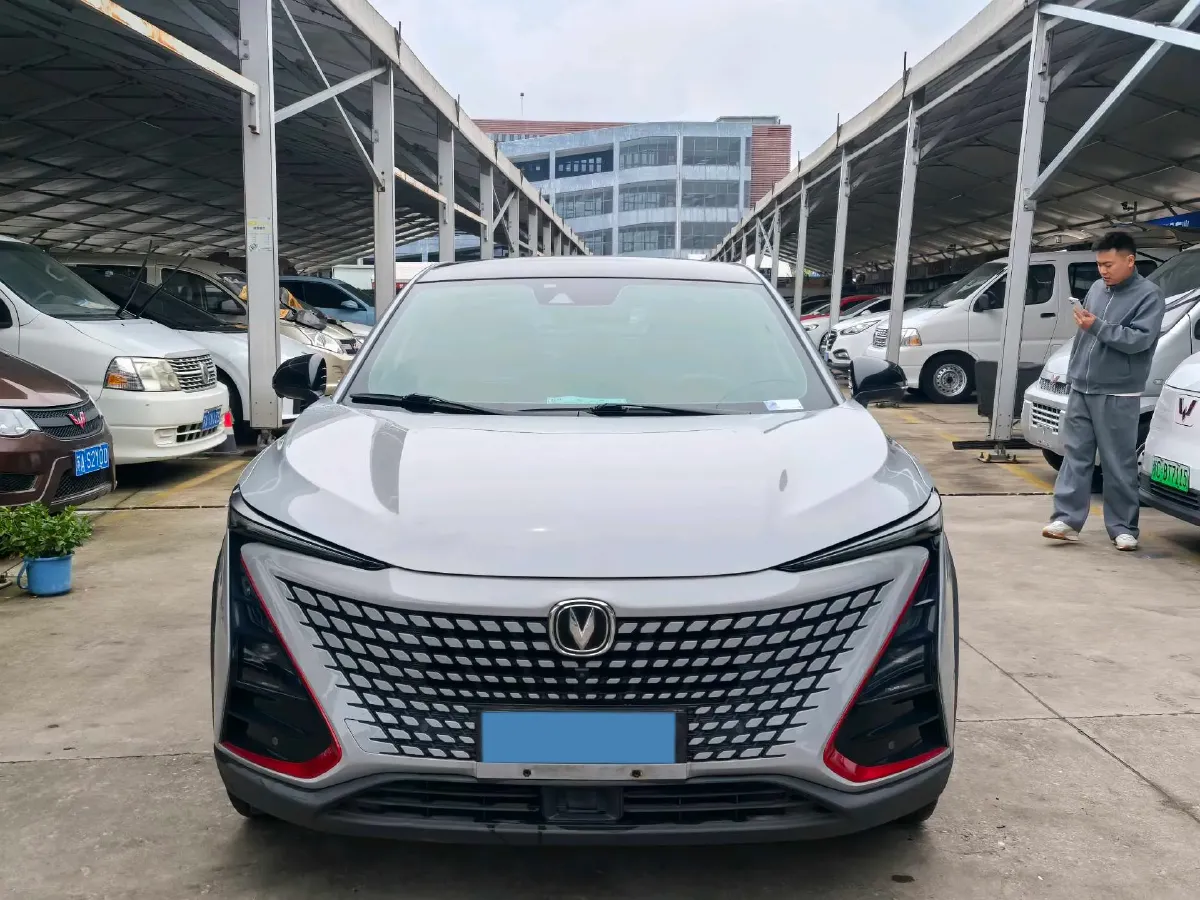 2020 ChangAn UNI-T 1.5T 180HP L4 7DCT,autocango,china used car exporter,china ev exporter,chinese used car exporter,chinese used ev exporter