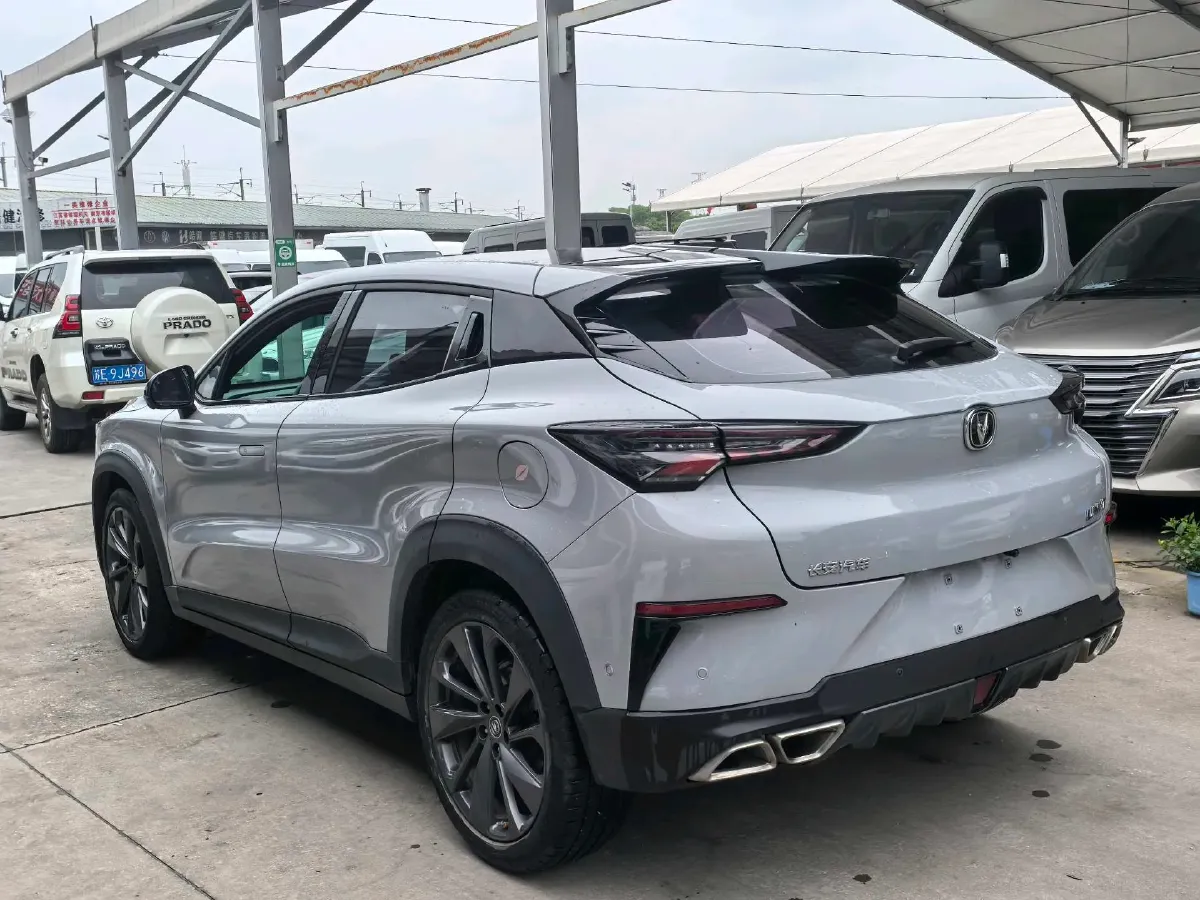 2020 ChangAn UNI-T 1.5T 180HP L4 7DCT,autocango,china used car exporter,china ev exporter,chinese used car exporter,chinese used ev exporter