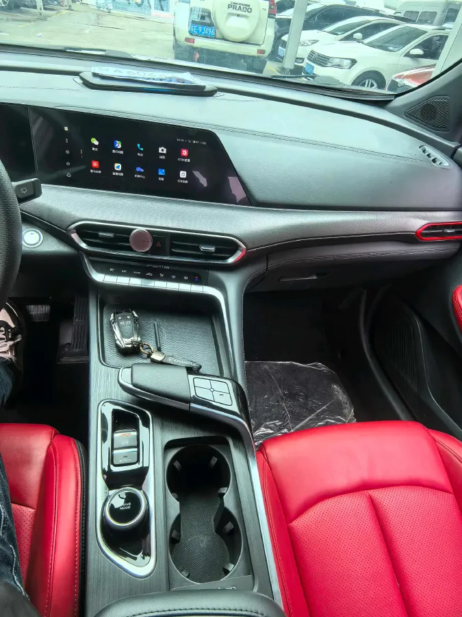 2020 ChangAn UNI-T 1.5T 180HP L4 7DCT,autocango,china used car exporter,china ev exporter,chinese used car exporter,chinese used ev exporter