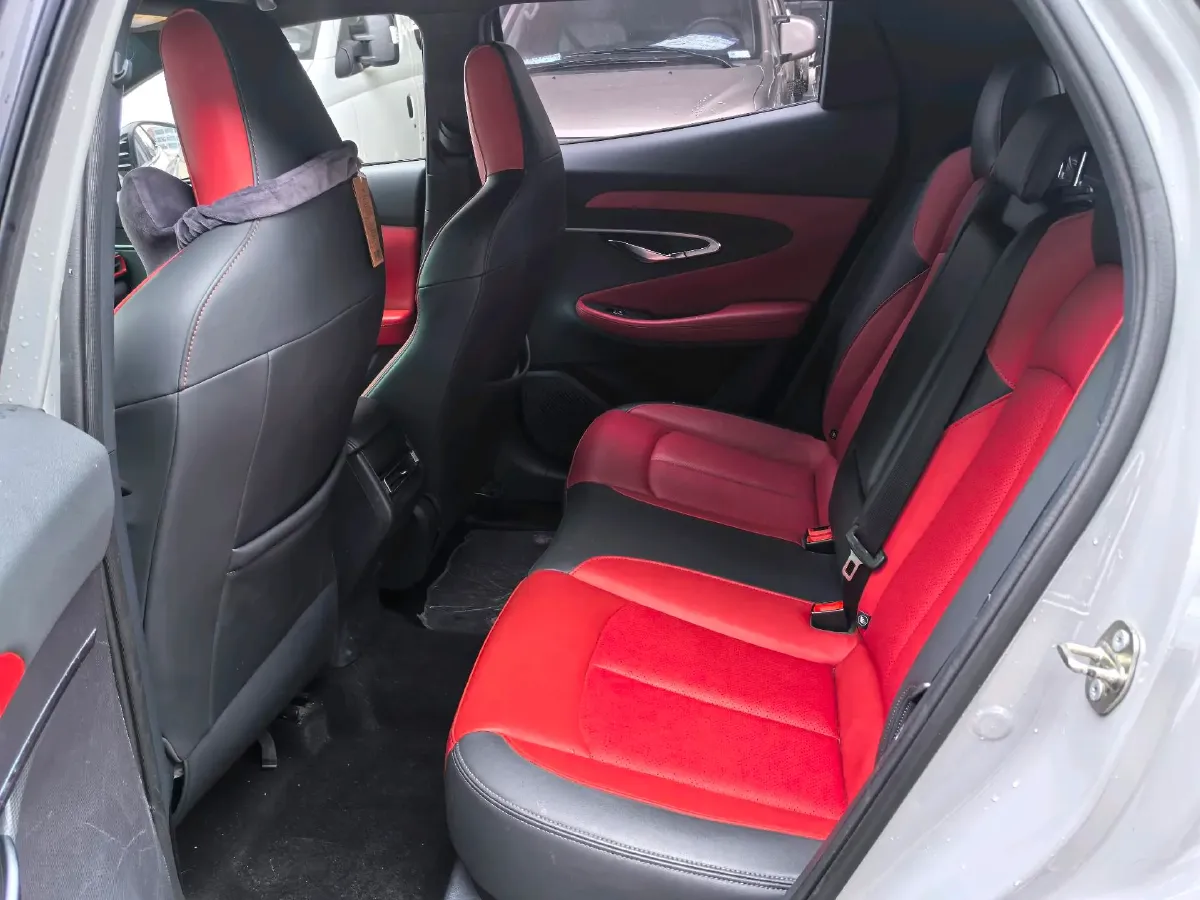 2020 ChangAn UNI-T 1.5T 180HP L4 7DCT,autocango,china used car exporter,china ev exporter,chinese used car exporter,chinese used ev exporter