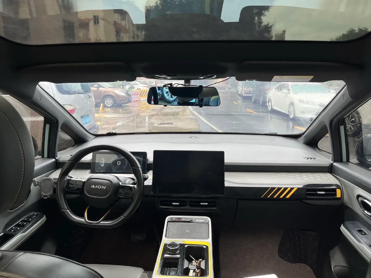 2022 Geely Okavango 1.8T 184HP L4 7DCT,autocango,china used car exporter,china ev exporter,chinese used car exporter,chinese used ev exporter