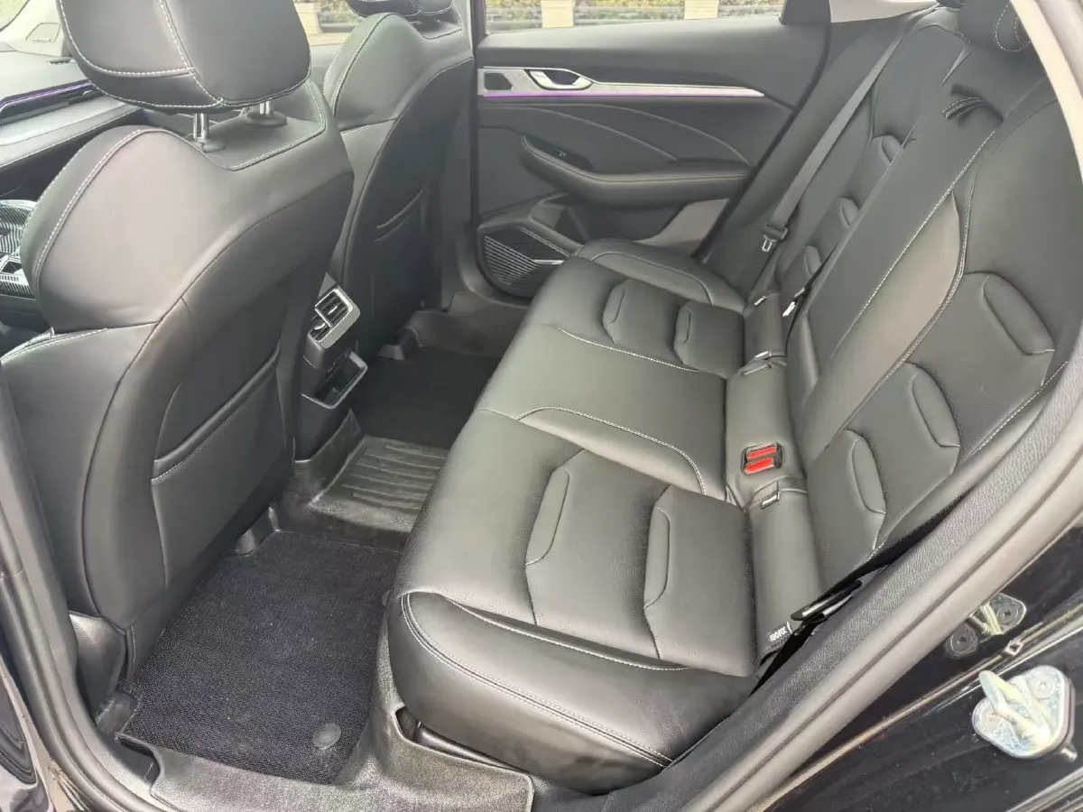 2021 Geely Preface 2.0T 190HP L4 7DCT,autocango,china used car exporter,china ev exporter,chinese used car exporter,chinese used ev exporter