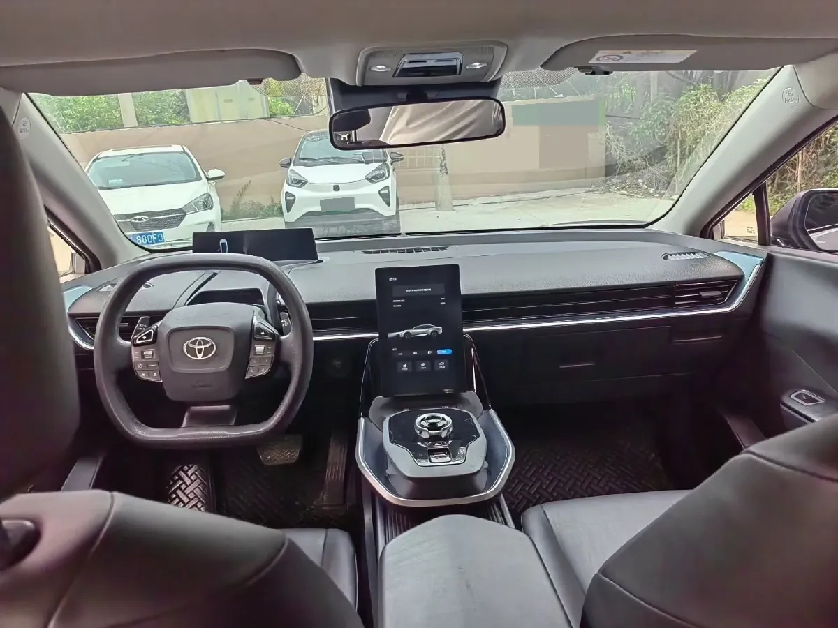 2023 Toyota bZ3 BEV 49.92KWH,autocango,china used car exporter,china ev exporter,chinese used car exporter,chinese used ev exporter