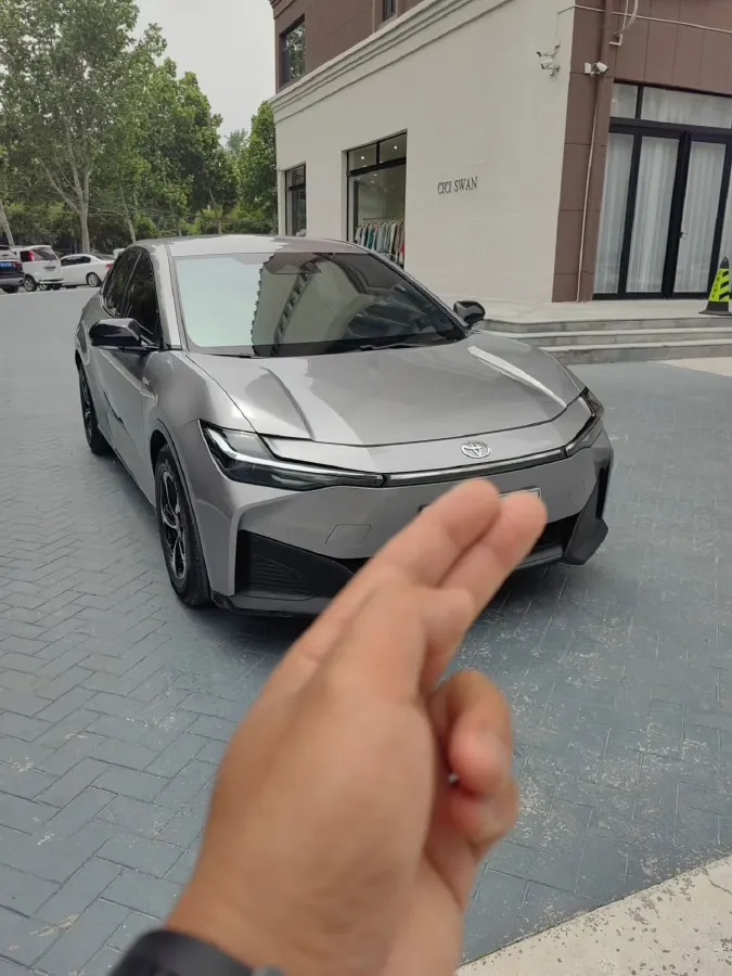 2023 Toyota bZ3 BEV 49.92KWH,autocango,china used car exporter,china ev exporter,chinese used car exporter,chinese used ev exporter