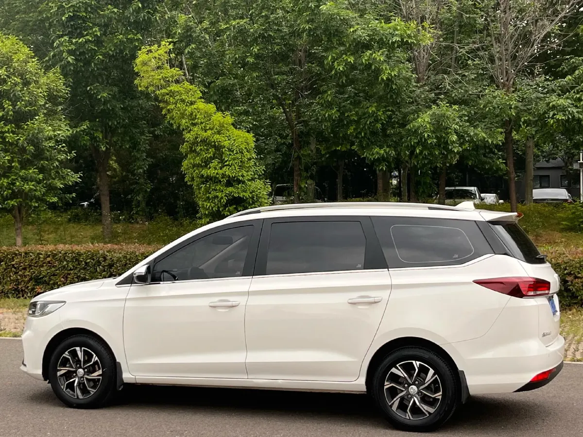 2018 BaoJun 360 1.5L 112HP L4 6MT,autocango,china used car exporter,china ev exporter,chinese used car exporter,chinese used ev exporter