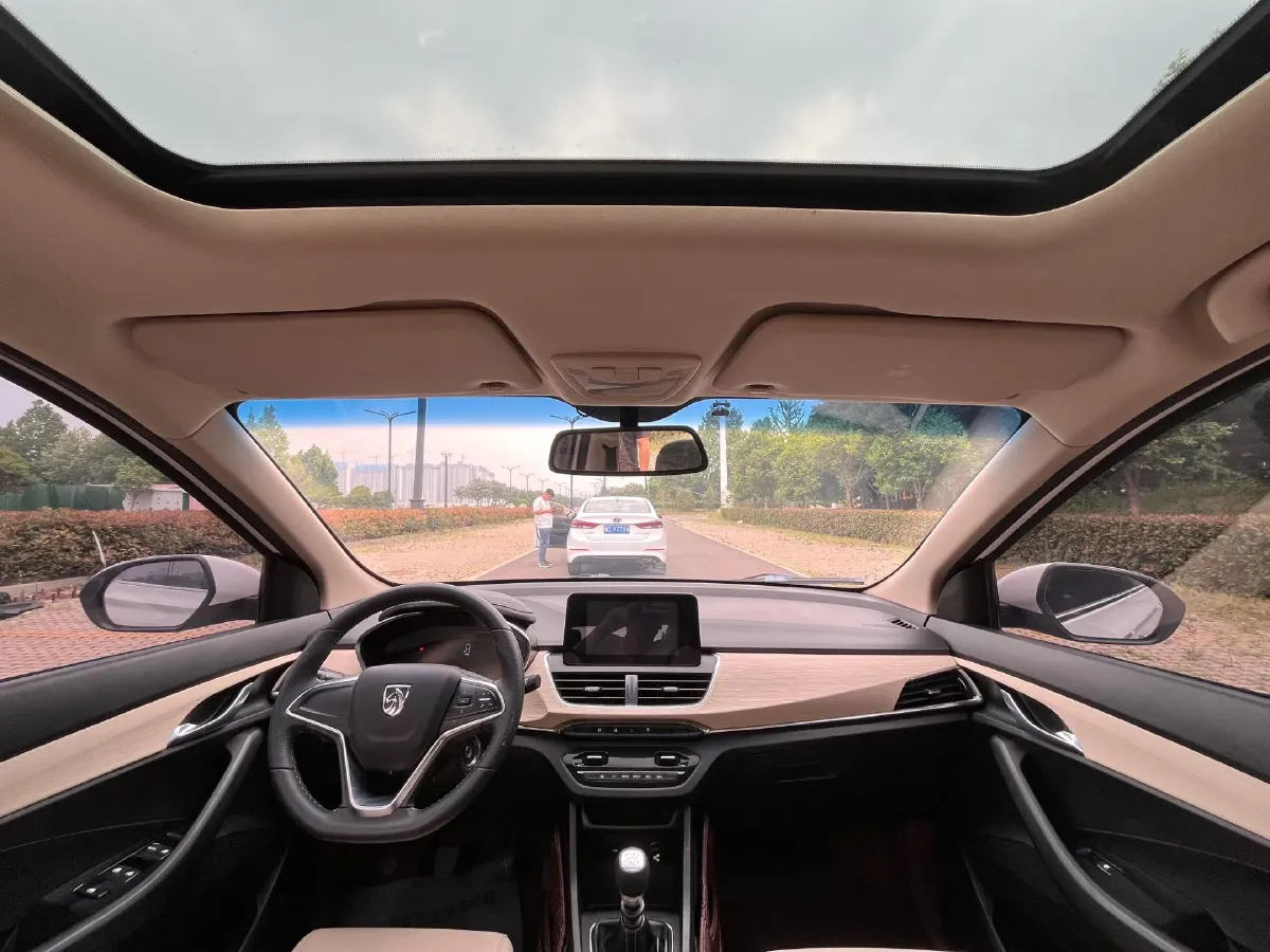 2018 BaoJun 360 1.5L 112HP L4 6MT,autocango,china used car exporter,china ev exporter,chinese used car exporter,chinese used ev exporter