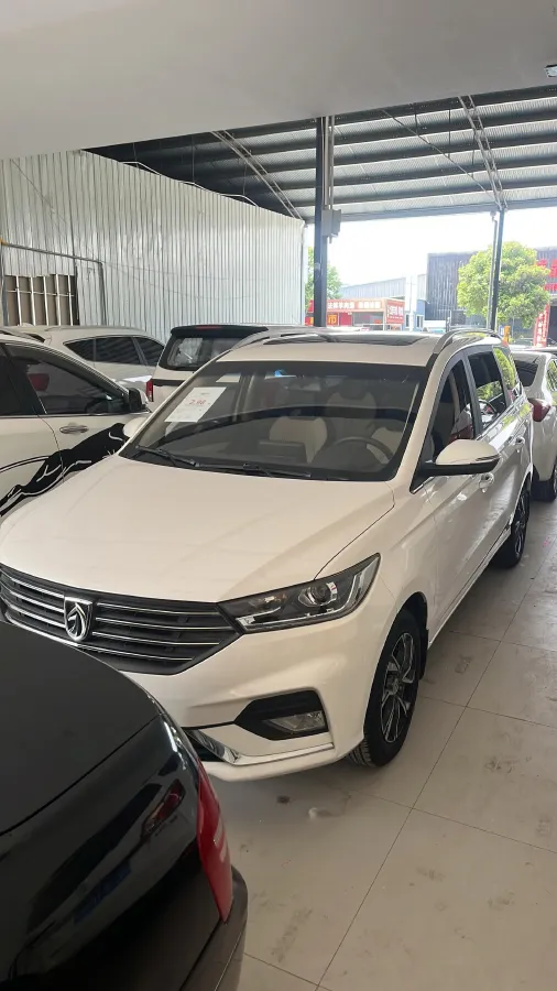2018 BaoJun 360 1.5L 112HP L4 6MT,autocango,china used car exporter,china ev exporter,chinese used car exporter,chinese used ev exporter