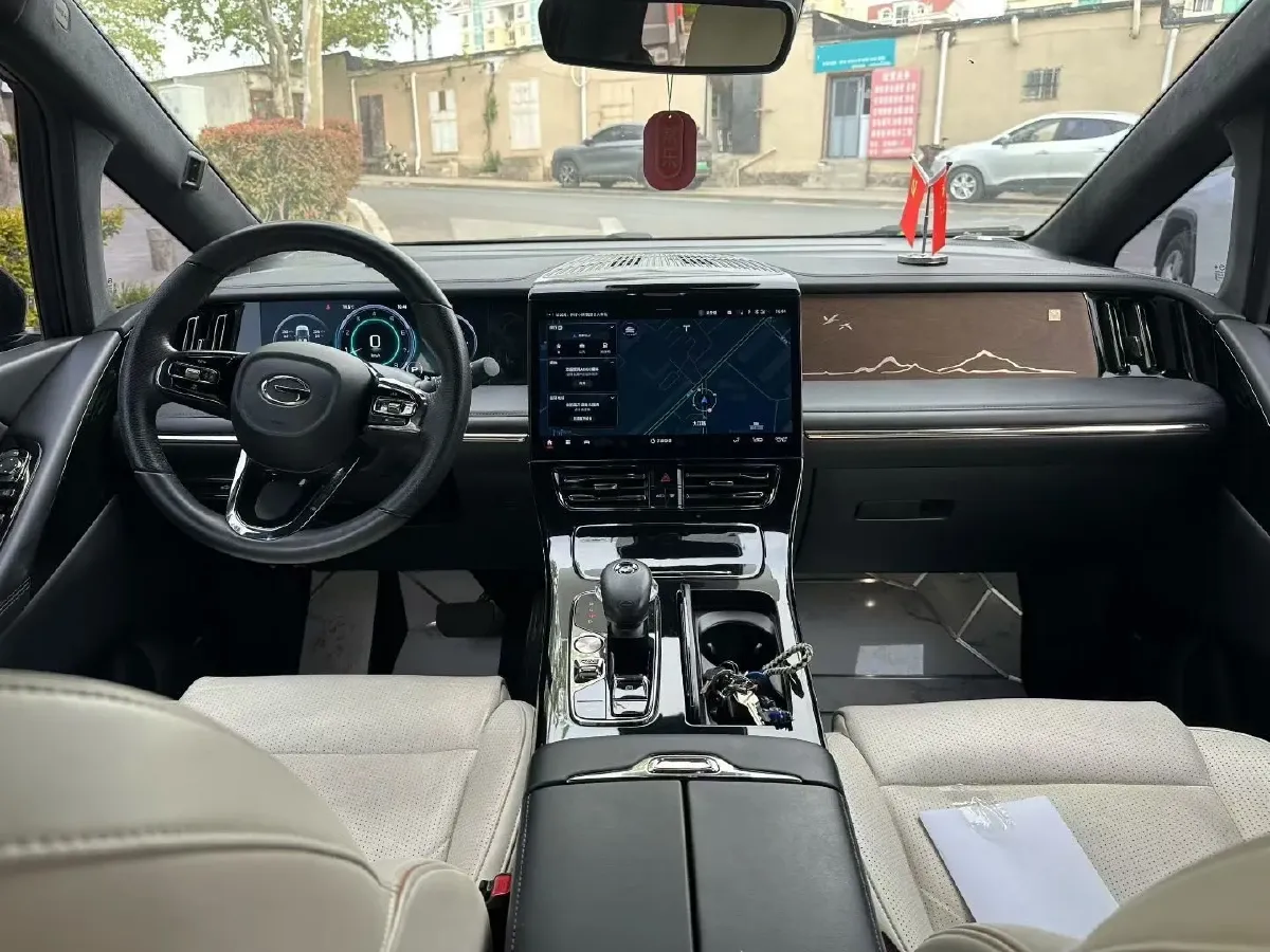 2023 GAC Trumpchi M8 2.0T 252HP L4 8AT,autocango,china used car exporter,china ev exporter,chinese used car exporter,chinese used ev exporter