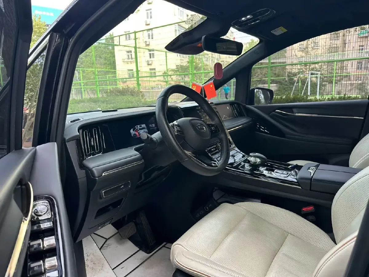 2023 GAC Trumpchi M8 2.0T 252HP L4 8AT,autocango,china used car exporter,china ev exporter,chinese used car exporter,chinese used ev exporter