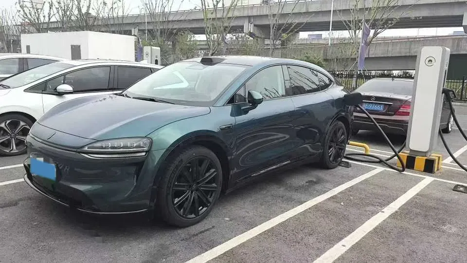 2026 Luxeed R7 REEV 156HP REEV,autocango,china used car exporter,china ev exporter,chinese used car exporter,chinese used ev exporter