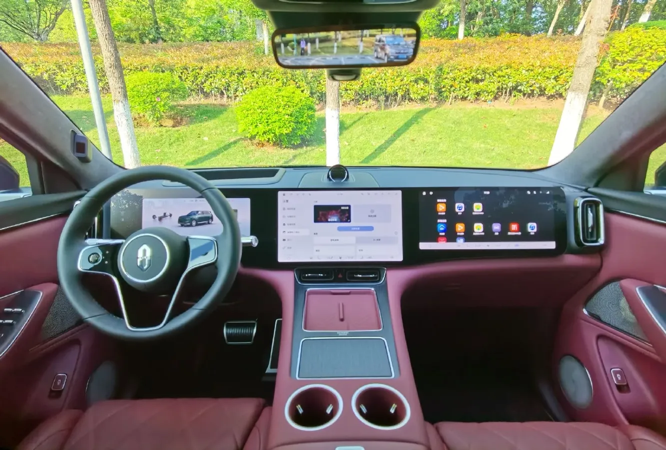 2025 AITO AITO M8 REEV 160HP REEV 53.4KWH,autocango,china used car exporter,china ev exporter,chinese used car exporter,chinese used ev exporter