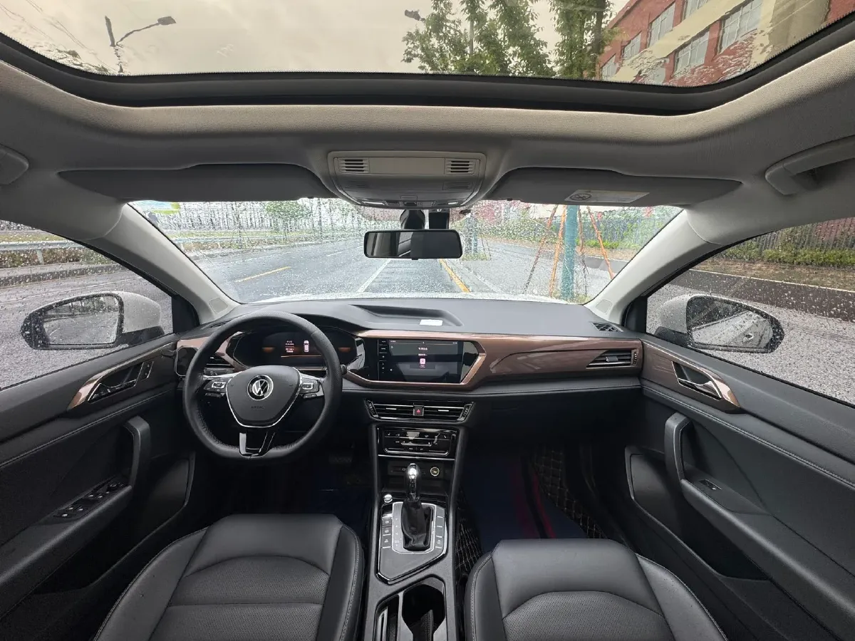 2022 Volkswagen Tharu 1.4T 150HP L4 7DCT,autocango,china used car exporter,china ev exporter,chinese used car exporter,chinese used ev exporter