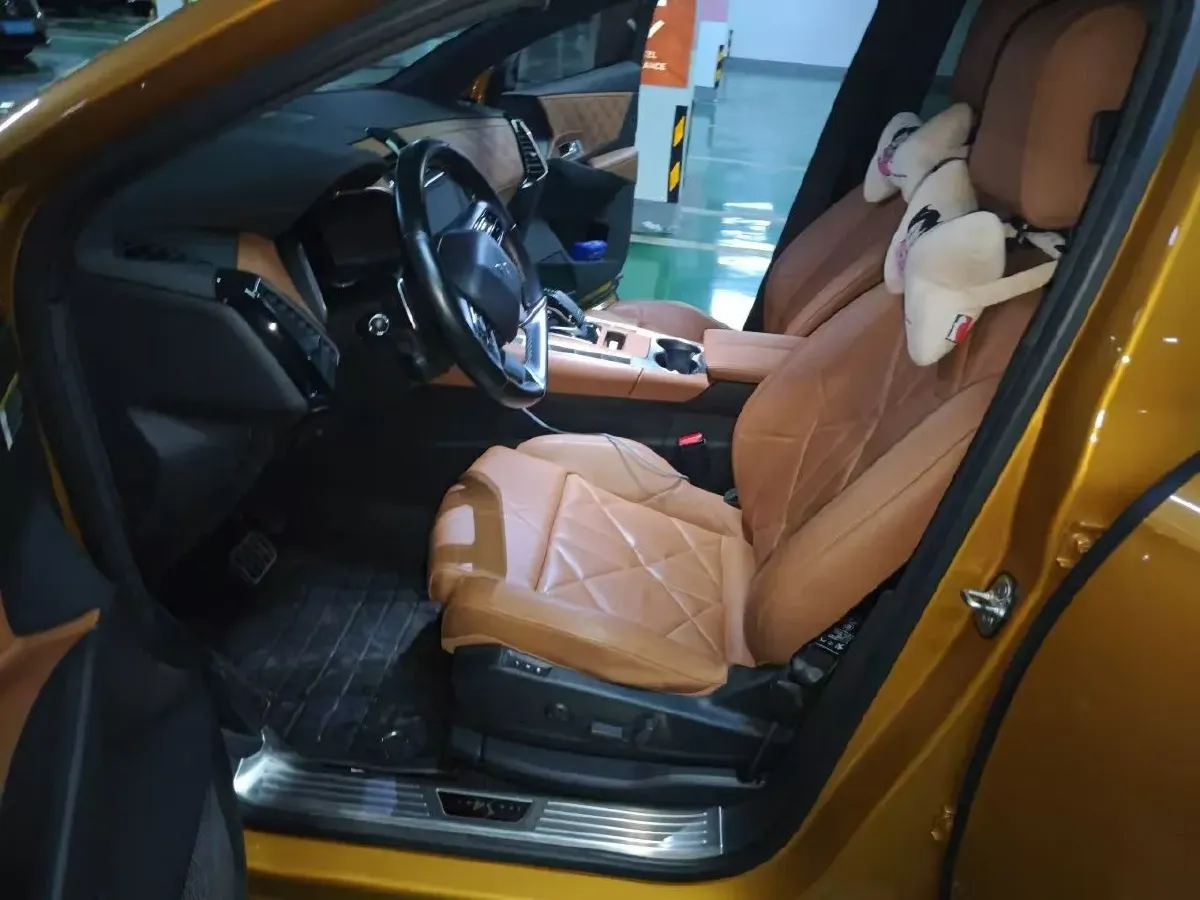 2018 DS 7 1.6T 220HP L4 8AT,autocango,china used car exporter,china ev exporter,chinese used car exporter,chinese used ev exporter