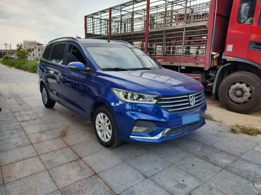 2018 BaoJun 360 1.5L 112HP L4 6MT,autocango,china used car exporter,china ev exporter,chinese used car exporter,chinese used ev exporter