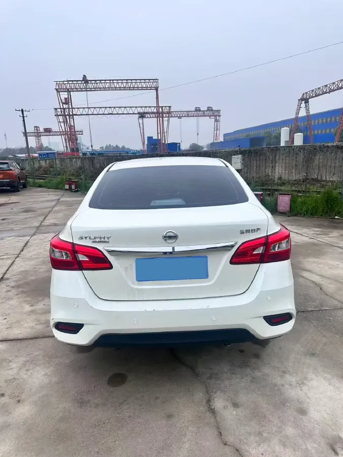 2022 Nissan Sylphy 1.6L 122HP L4 CVT,autocango,china used car exporter,china ev exporter,chinese used car exporter,chinese used ev exporter