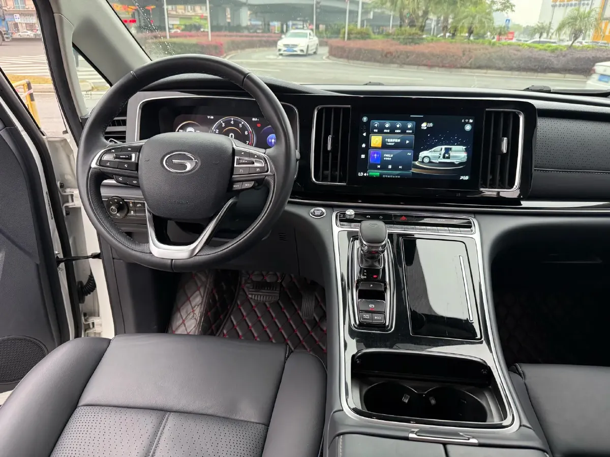 2021 GAC Trumpchi M8 2.0T 252HP L4 8AT,autocango,china used car exporter,china ev exporter,chinese used car exporter,chinese used ev exporter