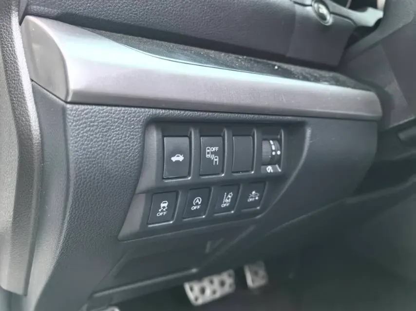 2017 Subaru Legacy 2.5L 175HP H4 CVT,autocango,china used car exporter,china ev exporter,chinese used car exporter,chinese used ev exporter