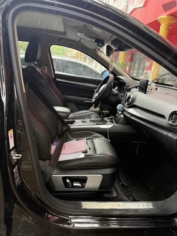 2017 WEY VV7 2.0T 234HP L4 7DCT,autocango,china used car exporter,china ev exporter,chinese used car exporter,chinese used ev exporter