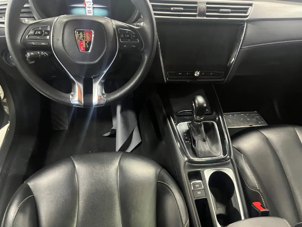 2020 Roewe i5 1.5L 120HP L4 CVT,autocango,china used car exporter,china ev exporter,chinese used car exporter,chinese used ev exporter