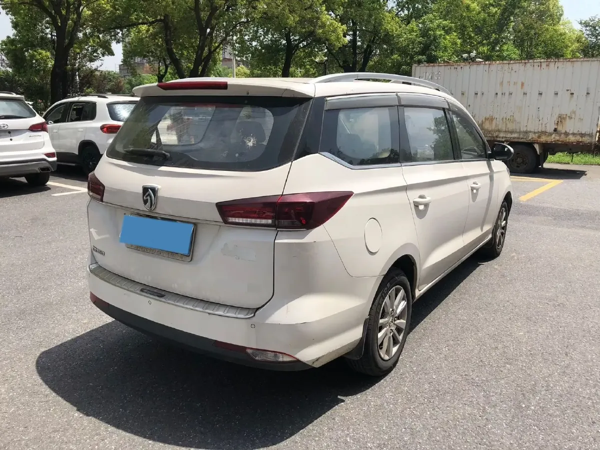 2018 BaoJun 360 1.5L 112HP L4 6MT,autocango,china used car exporter,china ev exporter,chinese used car exporter,chinese used ev exporter