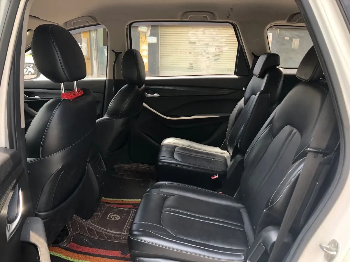 2018 BaoJun 360 1.5L 112HP L4 6MT,autocango,china used car exporter,china ev exporter,chinese used car exporter,chinese used ev exporter