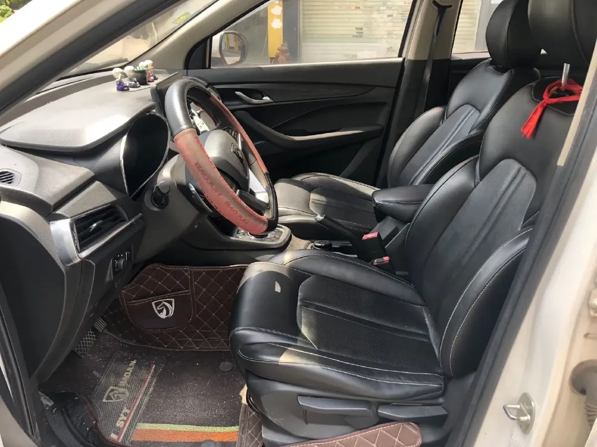 2018 BaoJun 360 1.5L 112HP L4 6MT,autocango,china used car exporter,china ev exporter,chinese used car exporter,chinese used ev exporter