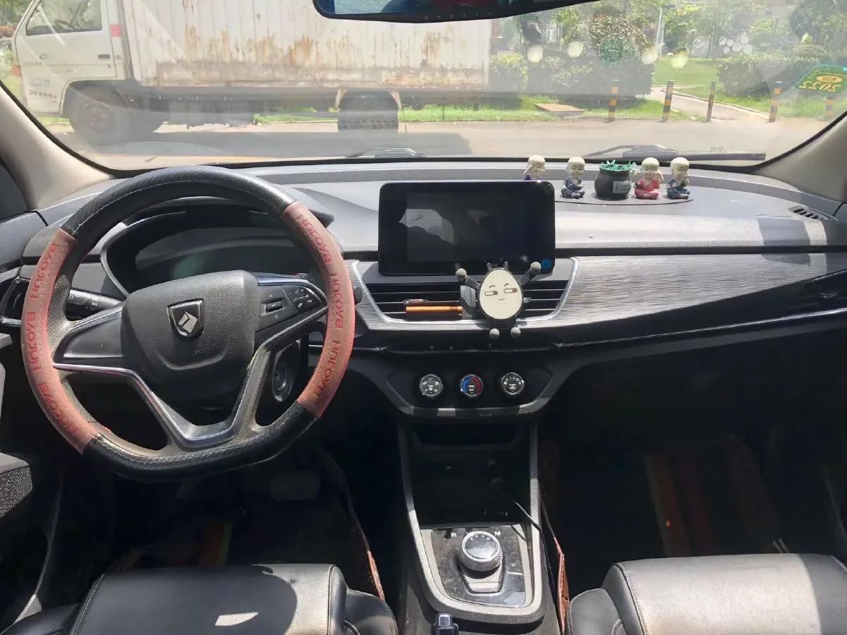 2018 BaoJun 360 1.5L 112HP L4 6MT,autocango,china used car exporter,china ev exporter,chinese used car exporter,chinese used ev exporter